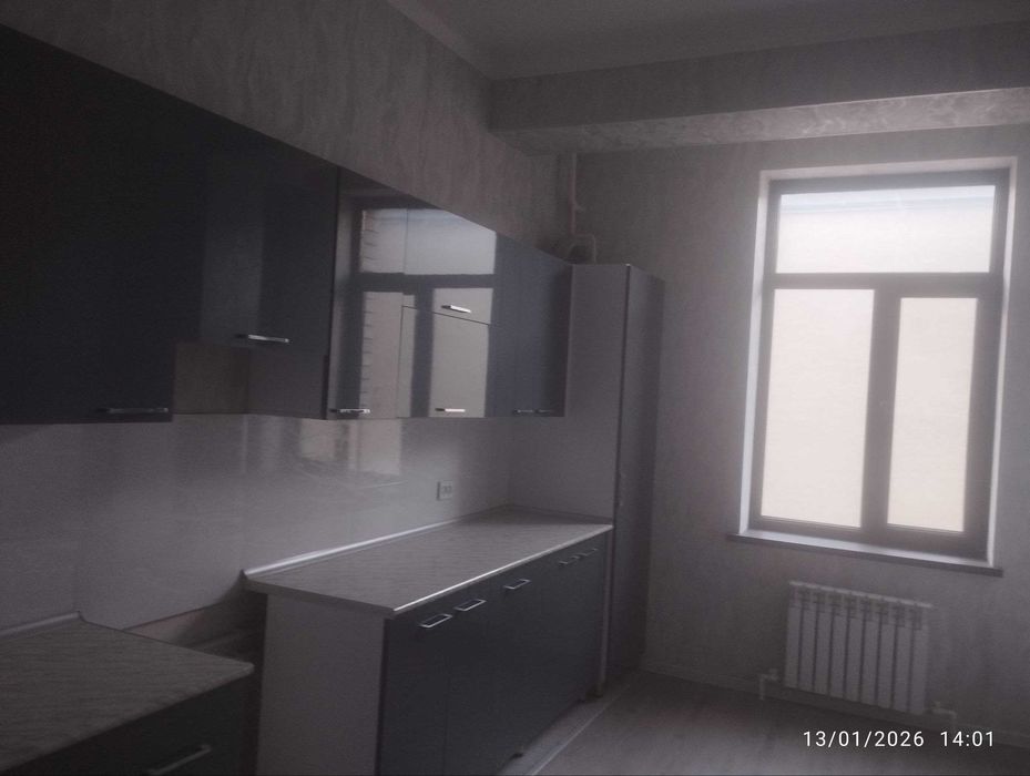 Янгийўл шаҳар Ўткир акани маҳалласида квартира сотилади