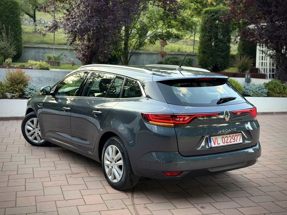 RENAULT Megane 2022 — imagine 4