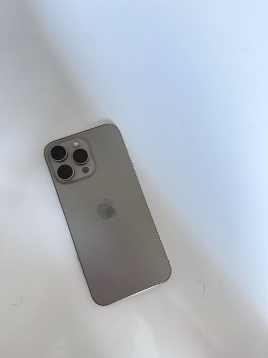 Iphone 15pro max ESIM