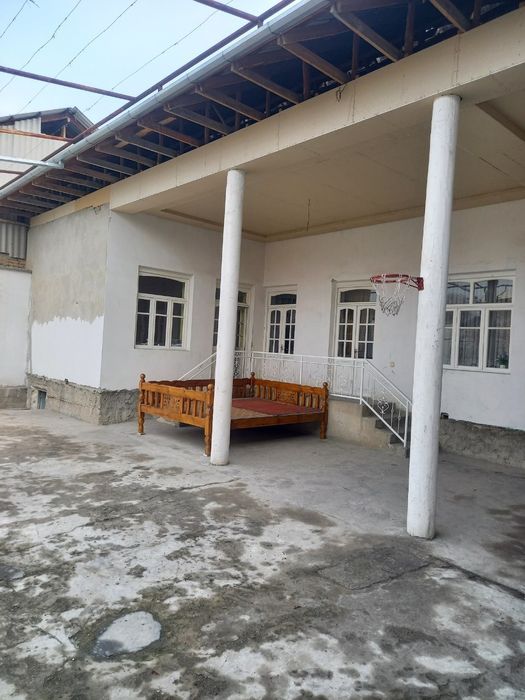 Xovli uy sotiladi