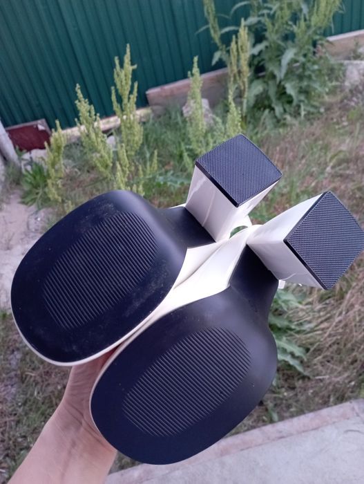 Продам туфли  женские