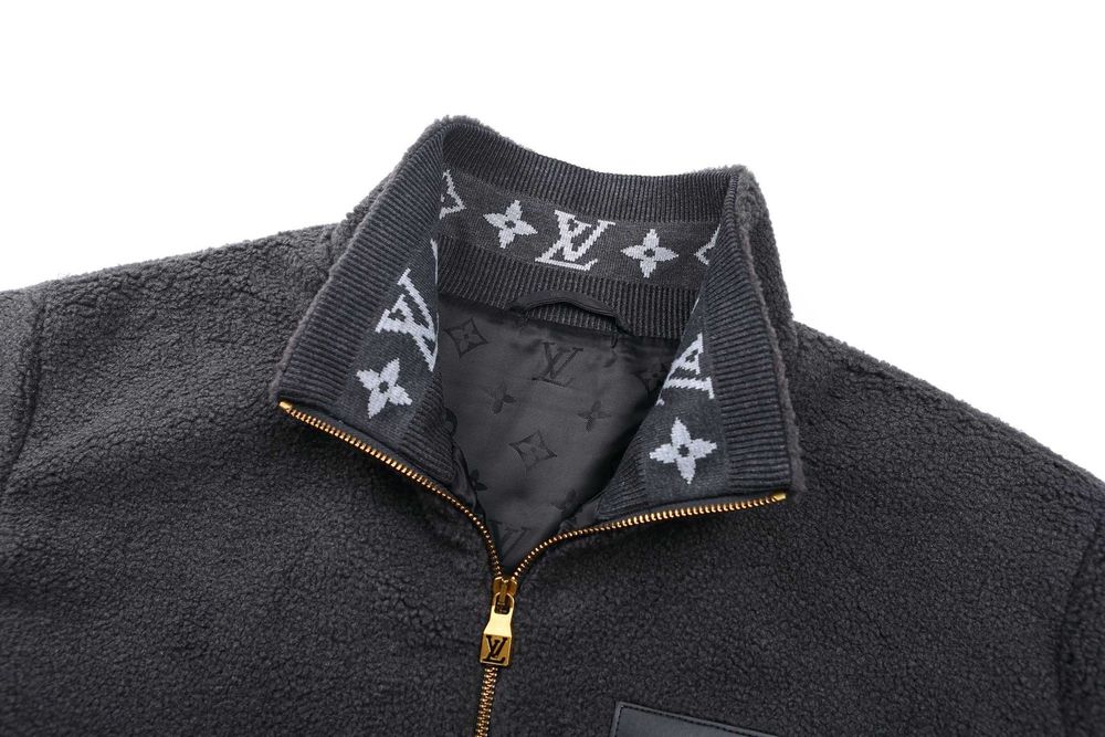 Geaca Louis Vuitton cu blana Premium