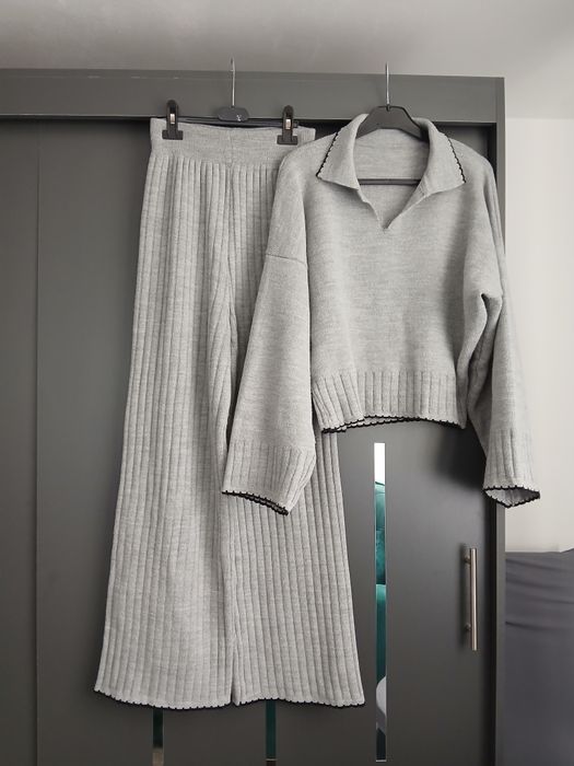 Compleu de damă tricot Mărime Universala