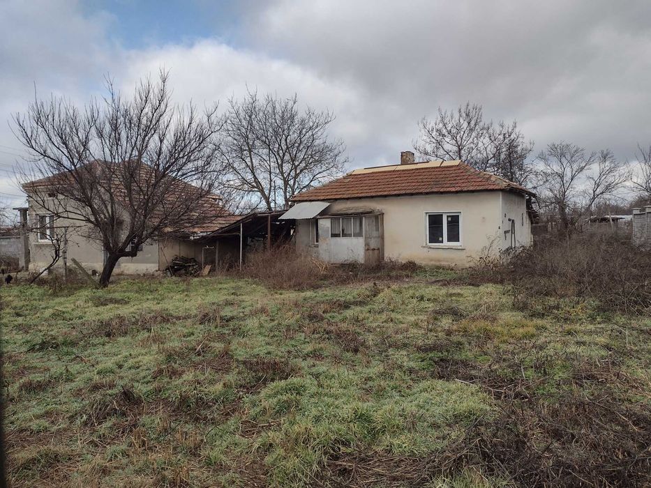 Продава се Къща в с. Кардам, Област Добрич - 300 кв.м за 102 €/кв.м - Снимка #1