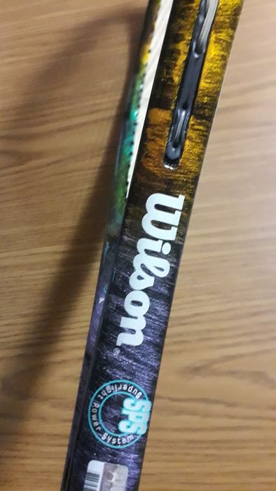 vand racheta tenis si husa WILSON stare foarte  buna .