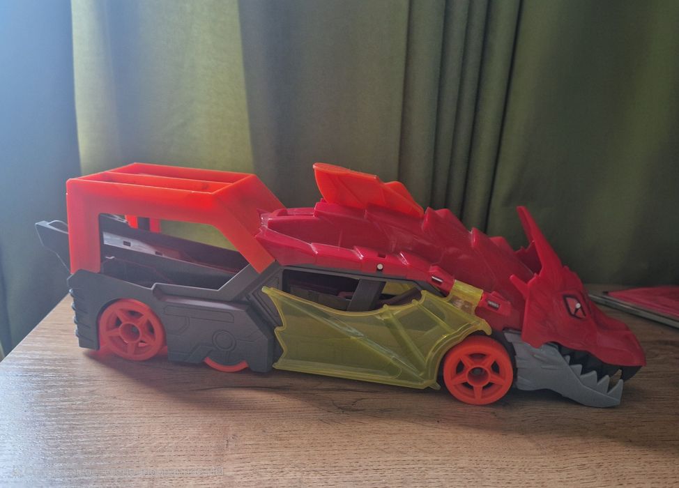 Хот вилс трэки. Hot Wheels.
