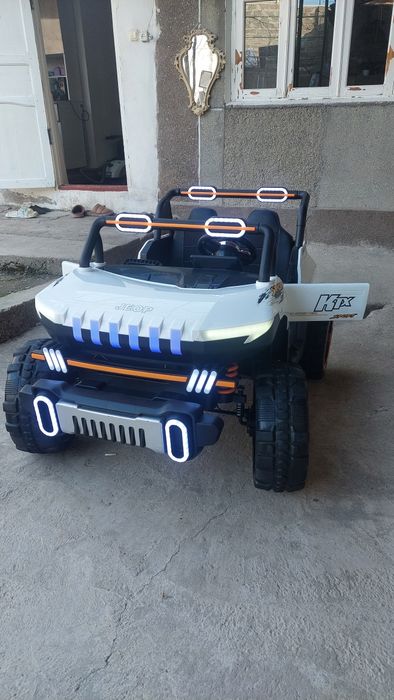 Машина детская отличном состоянии