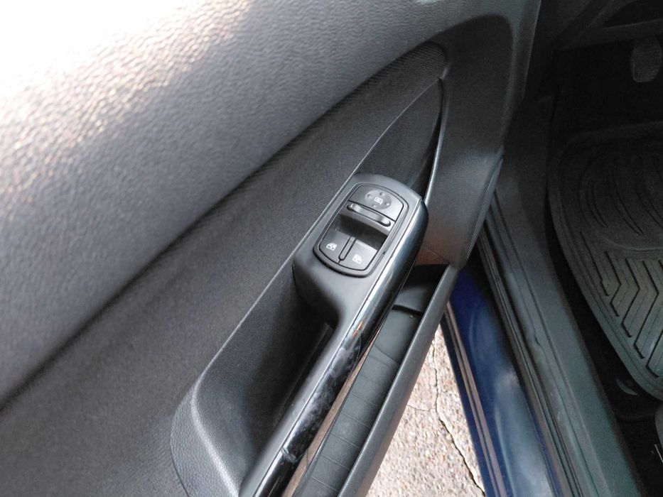 Vând Opel Corsa d