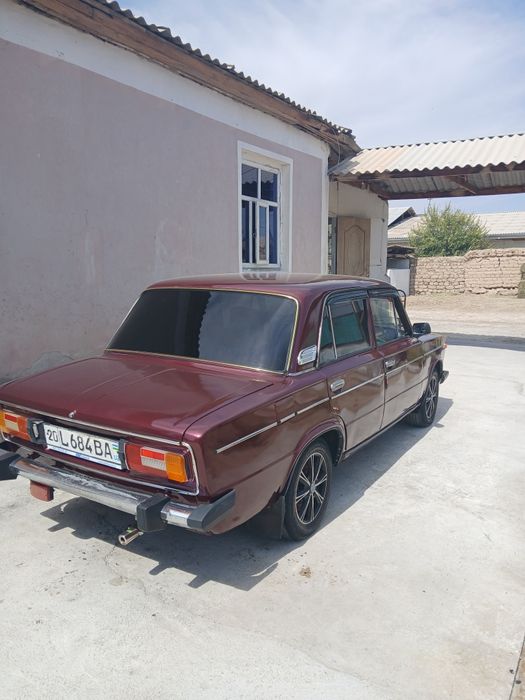 Lada Vaz 2106 sotiladi
