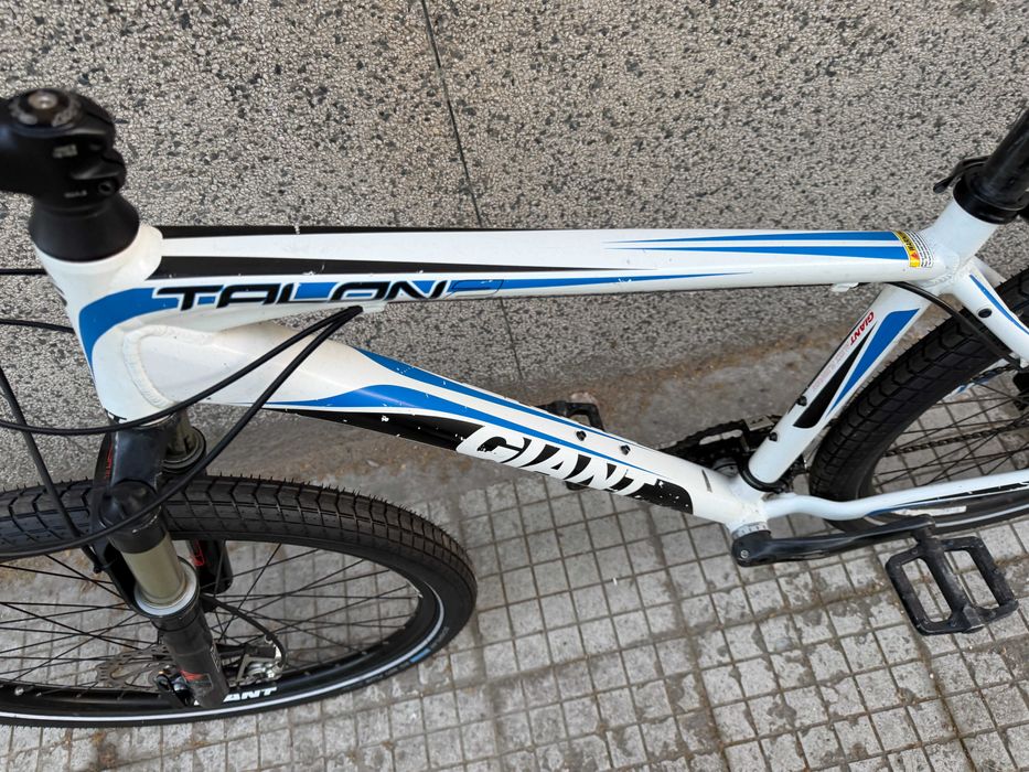 Giant Talon 2 26''/Shimano XT 3x9/Shimano XT brakes/Rockshox Reba Air