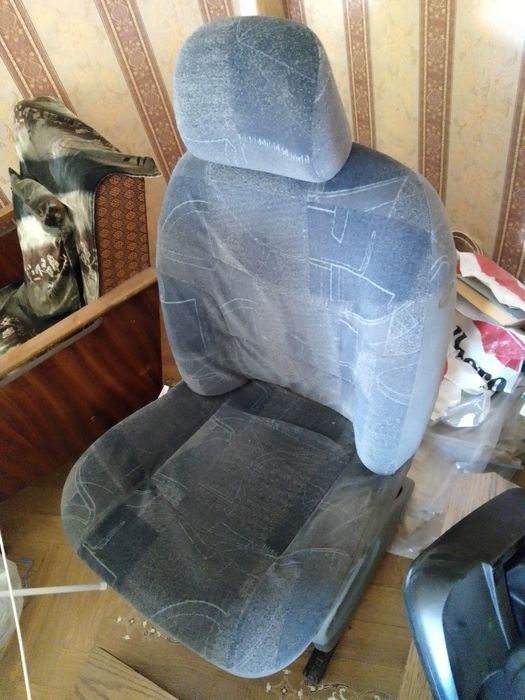 Шофьорска седалка за Рено megane scenic