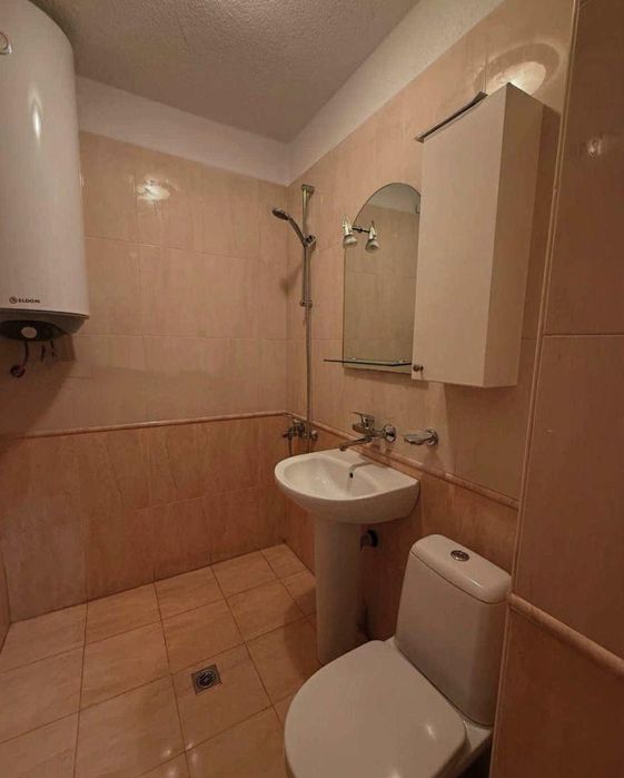 Дава се под наем Двустаен апартамент в София, Оборище - 60 кв.м за 718.08 € - Снимка #6