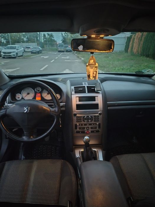 Vând Peugeot 407