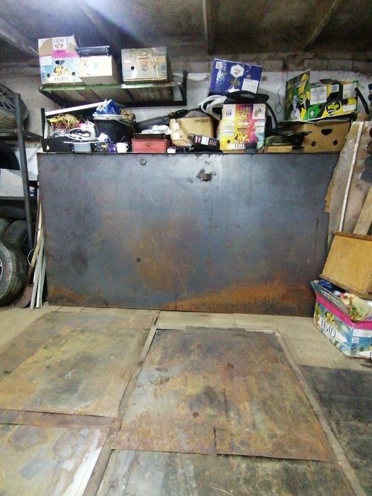 Продам металлическую емкость