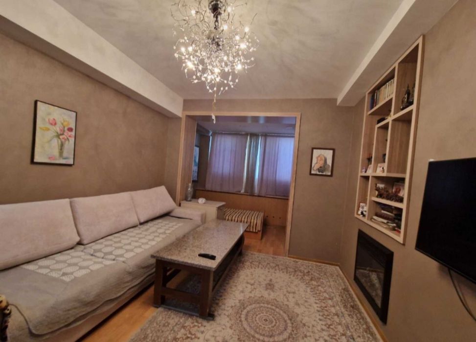 2в3-комнатная 70 м² — центр города (метро Космонавтов)