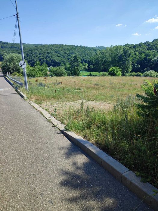 Teren de vânzare – 2.900 mp, zonă liniștită