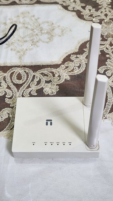 Wi-Fi роутер Netis W1