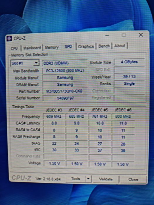 Vând Kit Desktop 
Tip priză:	LGA 1155/ Soclu H2
Factor d