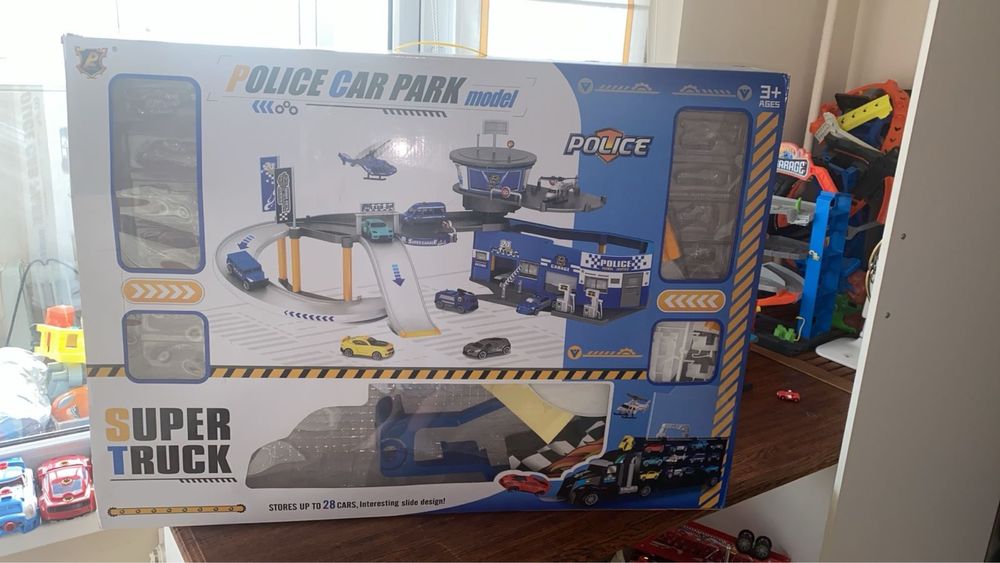 Паркинг с машинами 25000тг