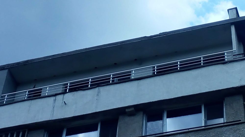 Здравите алуминиеви парапети.