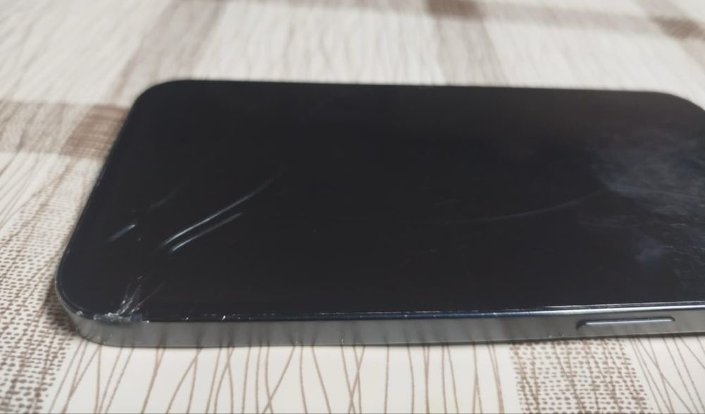 IPhone 13 128GB только продажа.