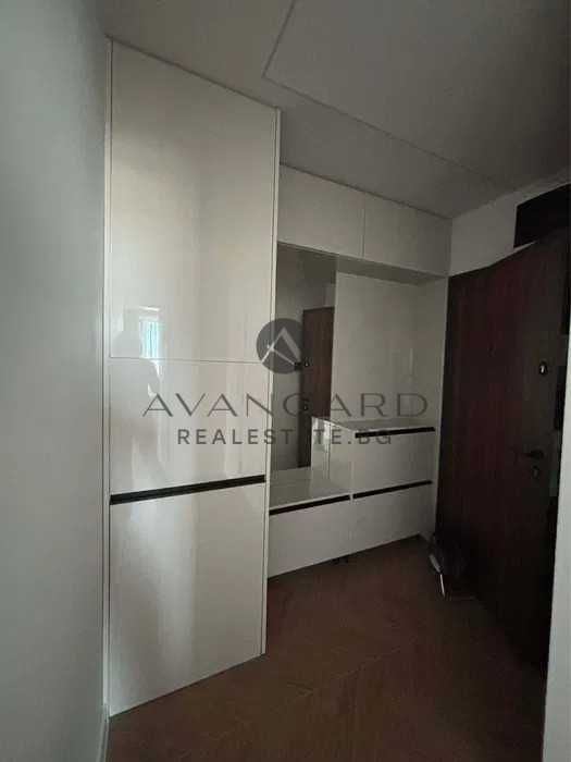 оф.25735 АКТ 16! Обзаведен тристаен ТРАКИЯ