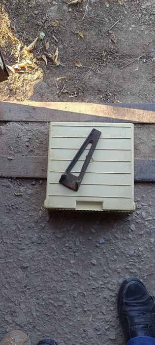 Продам ножку от чугунный ванны