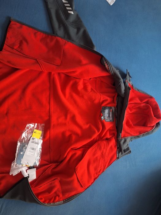 Geacă Geographical Norway L softshell, Nouă