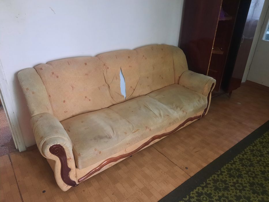 Продам диван Алайский