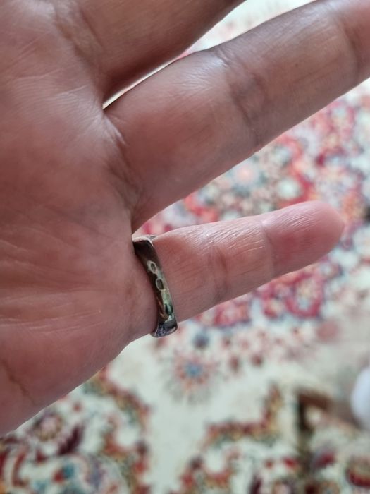 Продам серебряное кольцо