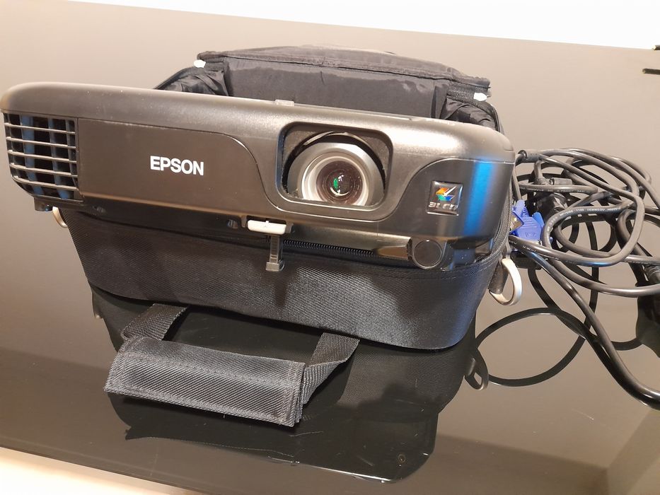 Videoproiector Epson EB-X02
