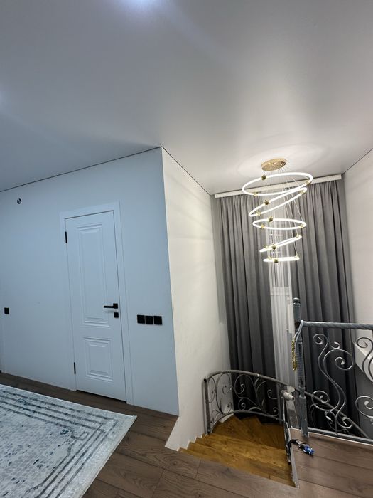 Красивый частный дом