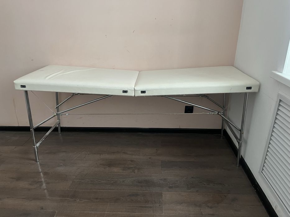 Продается кушетка СРОЧНО!