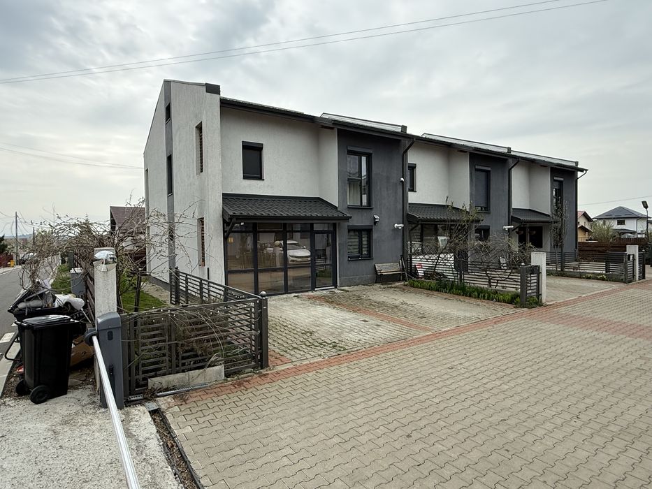 Casa(triplex) Valea Lupului
