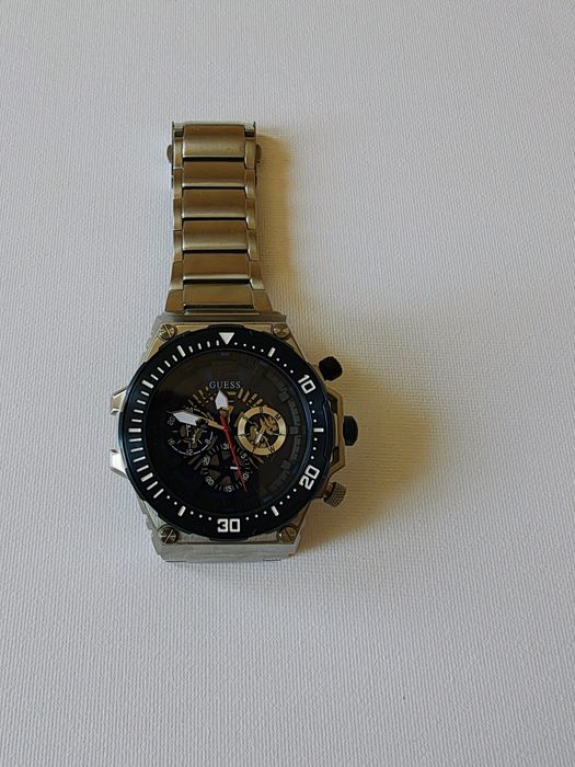 Часовник Guess GW0324G1