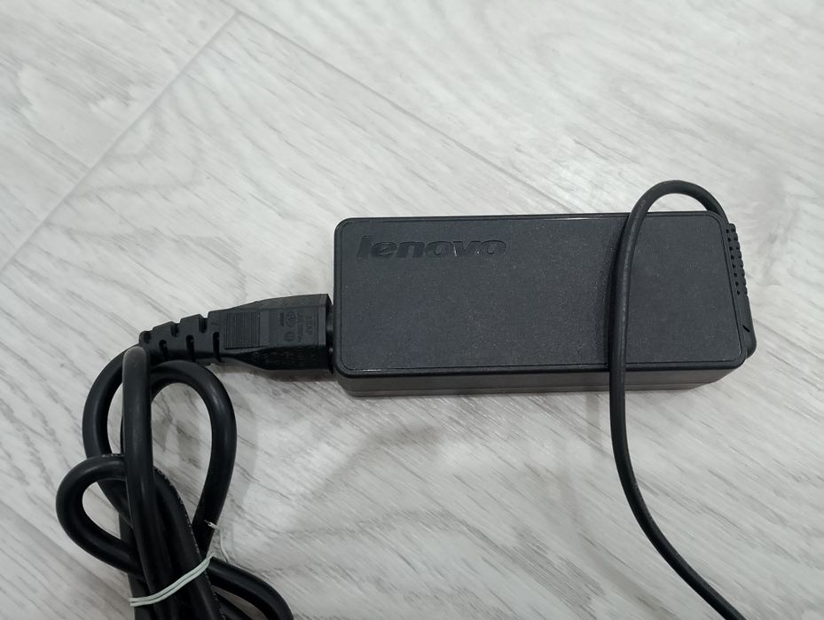 Зарядное устройство для Леново