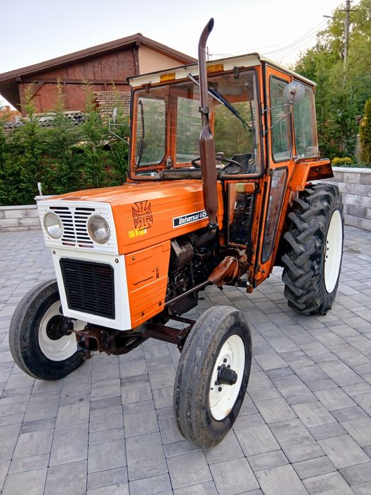 Tractor  utb 445