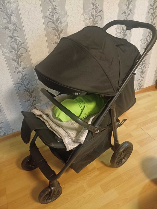 Каляска  Tomix срочно
