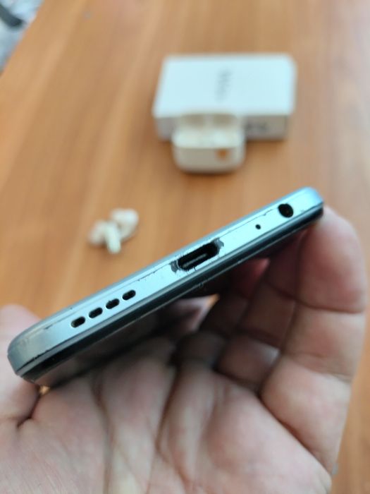 Vivo Y21..+науш.