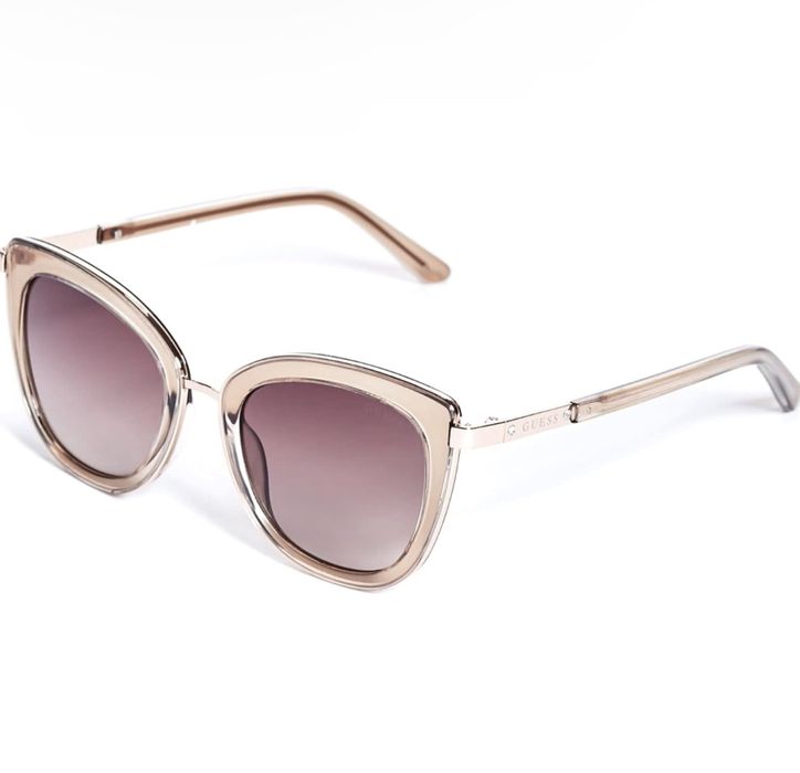 Слънчеви очила GUESS тип Butterfly GU7491-57F