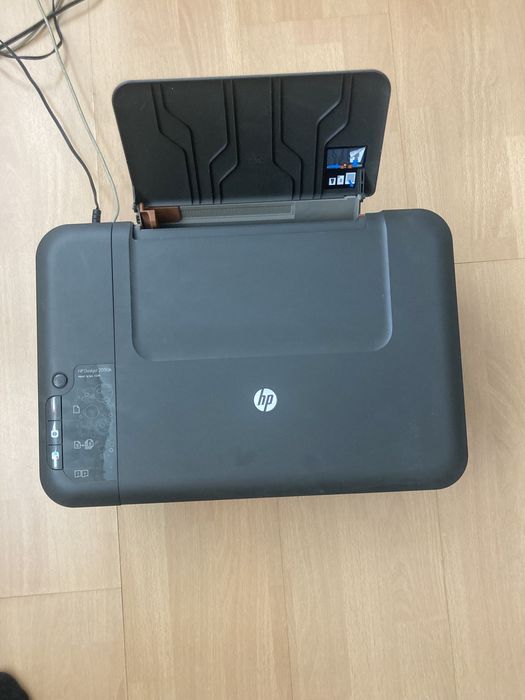 Imprimanta HP Deskjet 2050A