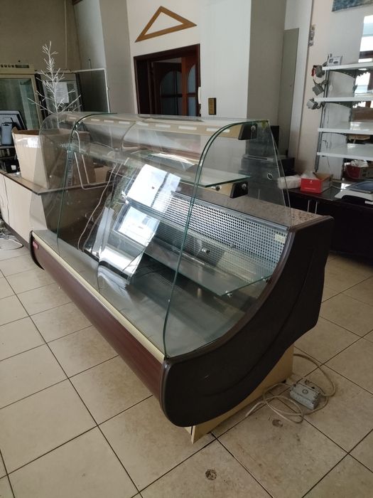 Frigidere expunere patiserie cofetarie