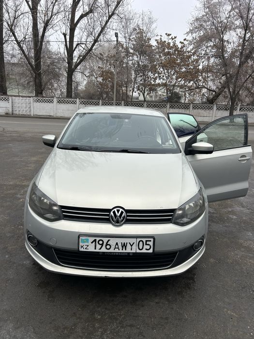 Volkswagen поло 2012 …..