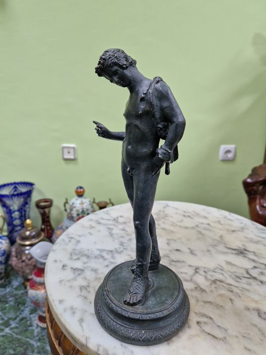 Стара страхотна антикварна френска бронзова фигура статуетка
