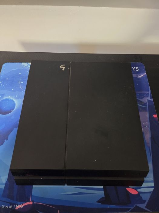 Vand PlayStation 4 Fat pentru Piese