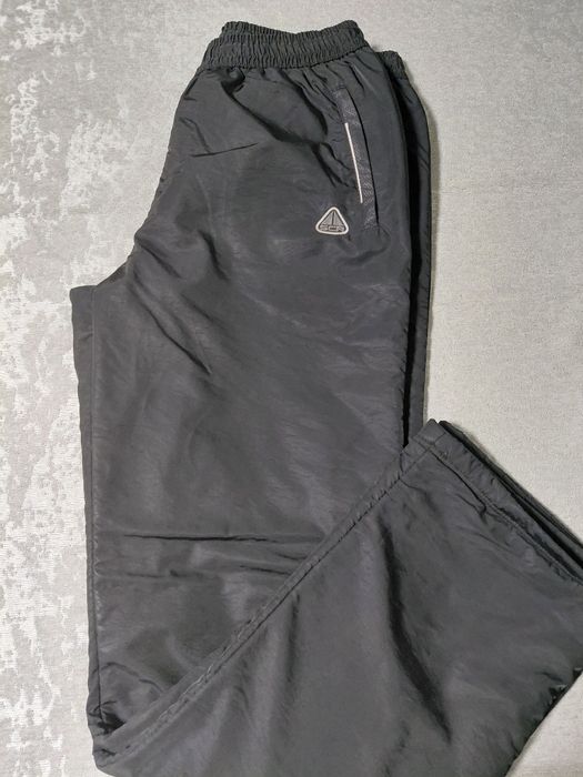 Продам тёплые болоневые штаны.