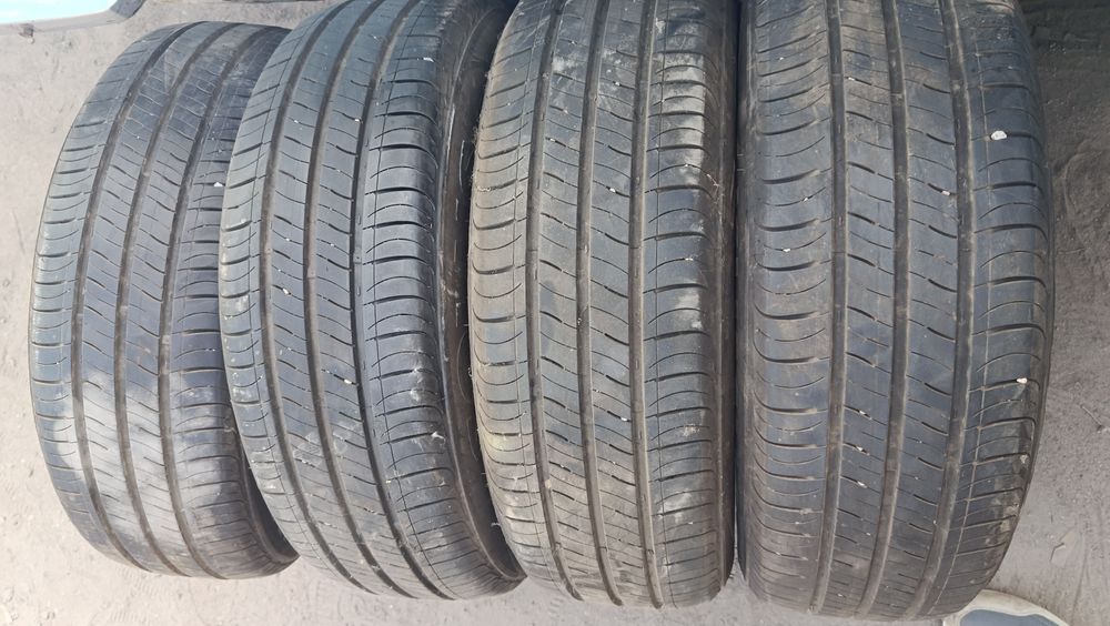 Kumho 205/65/16 лето.