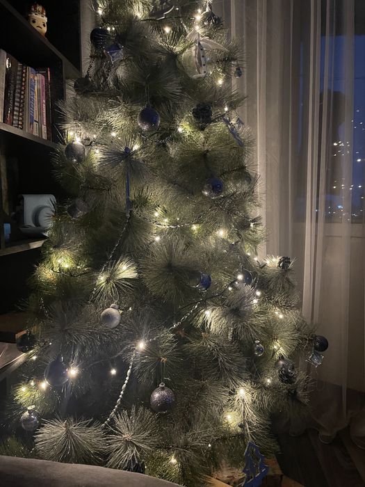 Продам ёлку искуственную