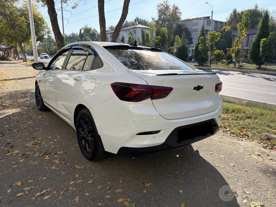 Onix redline sotiladi