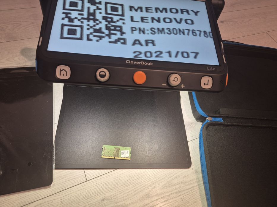 Lupa cu monitor integrat Clover Book Lite 12.5-inch